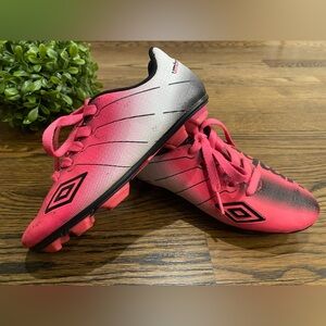 Umbro Kids Hot Pink Soccer Cleats Sz 13
